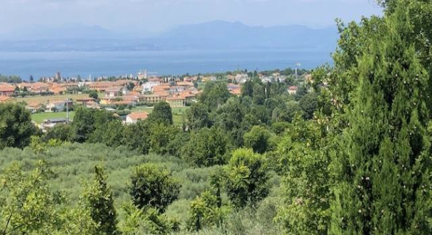 Bild - KNIPFER IMMOBILIEN – VILLA MIT SEEBLICK IN LAZISE