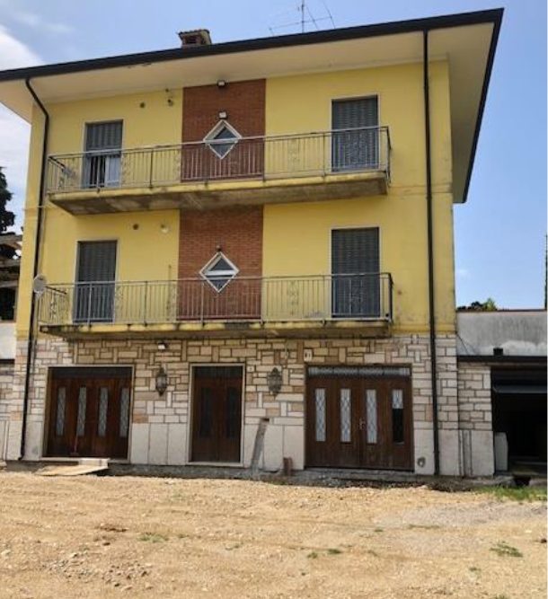 Bild - KNIPFER IMMOBILIEN – VILLA MIT SEEBLICK IN LAZISE