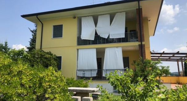 Bild - KNIPFER IMMOBILIEN – VILLA MIT SEEBLICK IN LAZISE