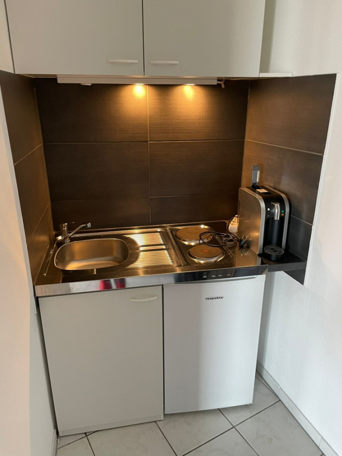 Bild - KNIPFER`S IMMOBILIENSCHÄTZE – Apartment im begehrten Hotelturm zum Kauf!