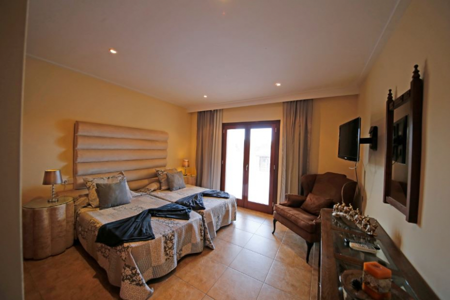 finca12 - KNIPFER IMMOBILIEN – Mallorca – Luxuriöse Finca mit Pool in Alcudia zum Kauf!