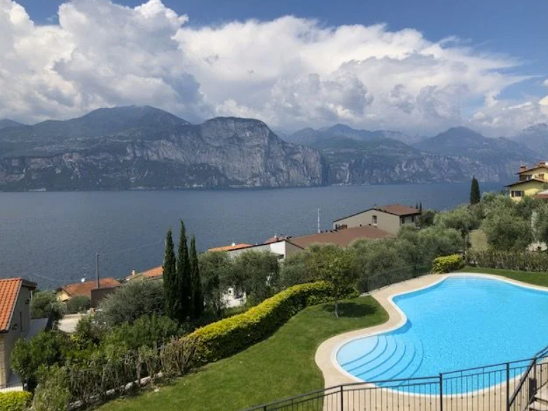 Bild - LUXUS-RESIDENZ MIT SEEBLICK IN BRENZONE – Verkaufsstart – 10 Wohnungen und 2 Villen