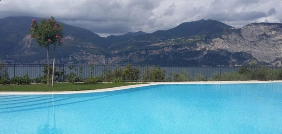 Bild - LUXUS-RESIDENZ MIT SEEBLICK IN BRENZONE – Verkaufsstart – 10 Wohnungen und 2 Villen