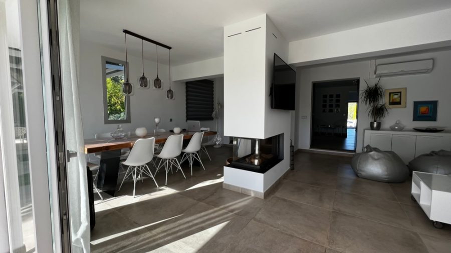 Bild - IBIZA – Villa mit Pool und Tourismuslizenz