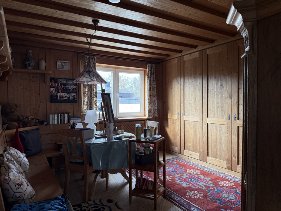 Bild - KNIPFER`S IMMOSCHÄTZE–Split-Level-Bungalow mit 65 m² Wohnbereich, Wintergarten, Kamin & 204 m² Wfl.