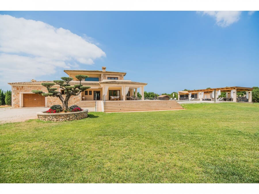 Villa - MALLORCA BROKER – Villa mit Tourismuslizenz in Alcudia Bonaire zum Kauf