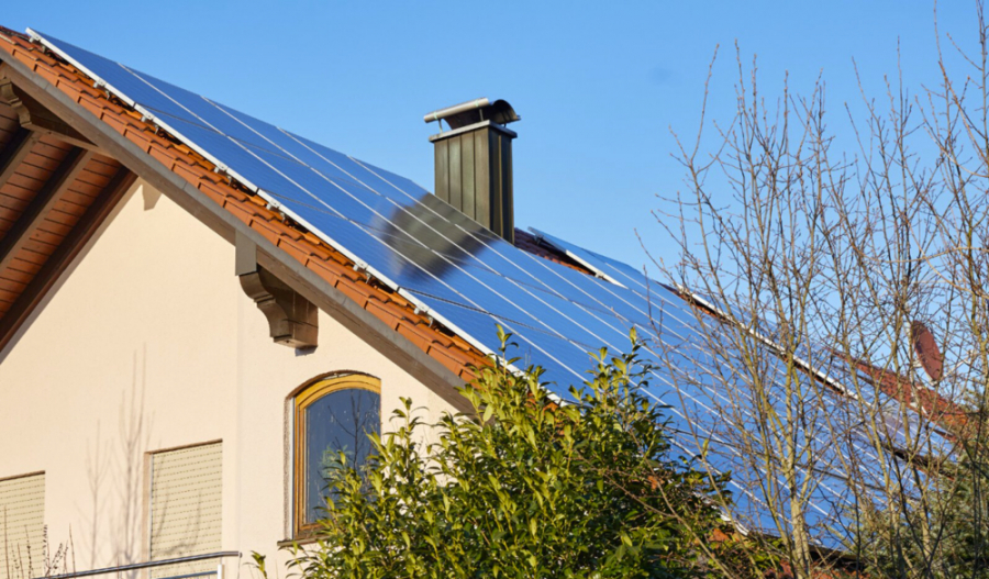 PV-Anlage - KNIPFER IMMOBILIEN – Exklusives Zweifamilienhaus in sehr ruhiger Wohnlage von Lützelburg zum Kauf