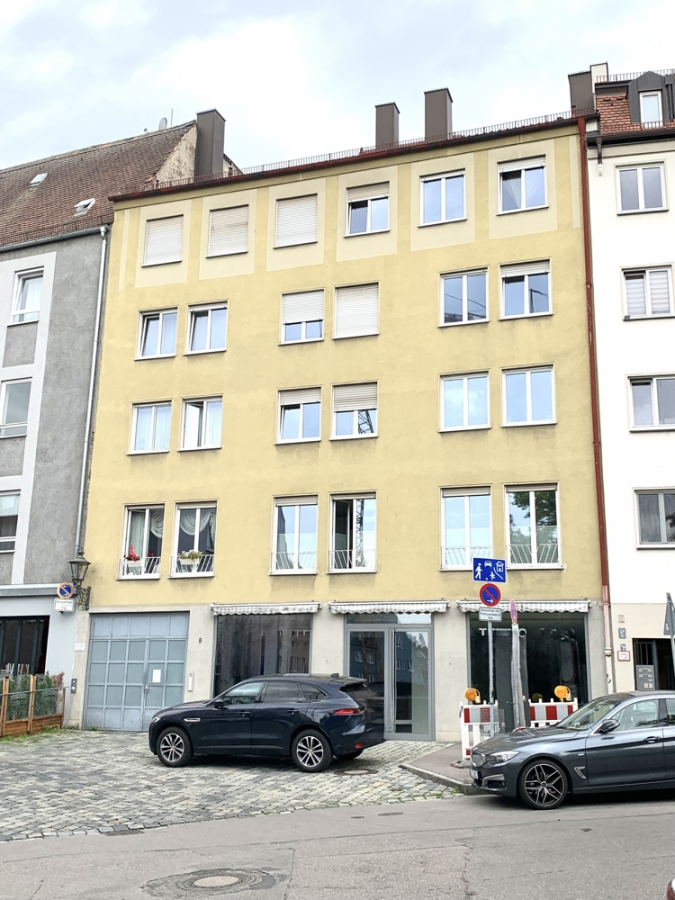 KNIPFER IMMOBILIEN – Attraktive City-Lage – Wohn- und Geschäftshaus zum Kauf, 86150 Augsburg, Haus