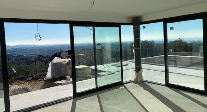 Baustand 1/2024 - Neubau – Moderne Villa mit Pool und Seeblick nähe Bardolino zum Kauf