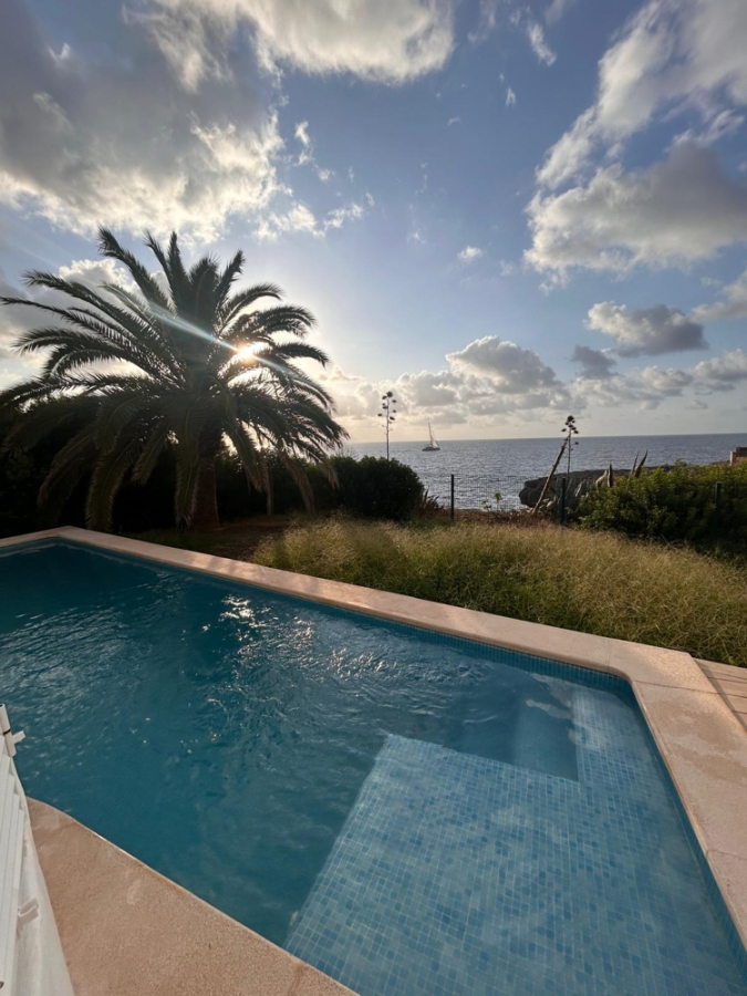 Bild - Villa in 1. Meereslinie in Cala D´Or zum Kauf