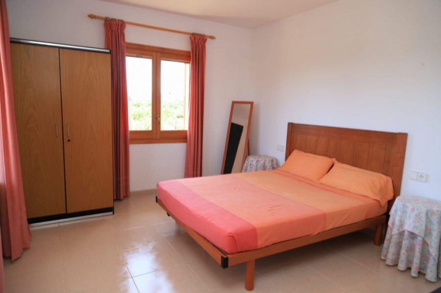 Bild - MALLORCA BROKER – Finca mit Pool und Obstplantage bei Palma zum Kauf