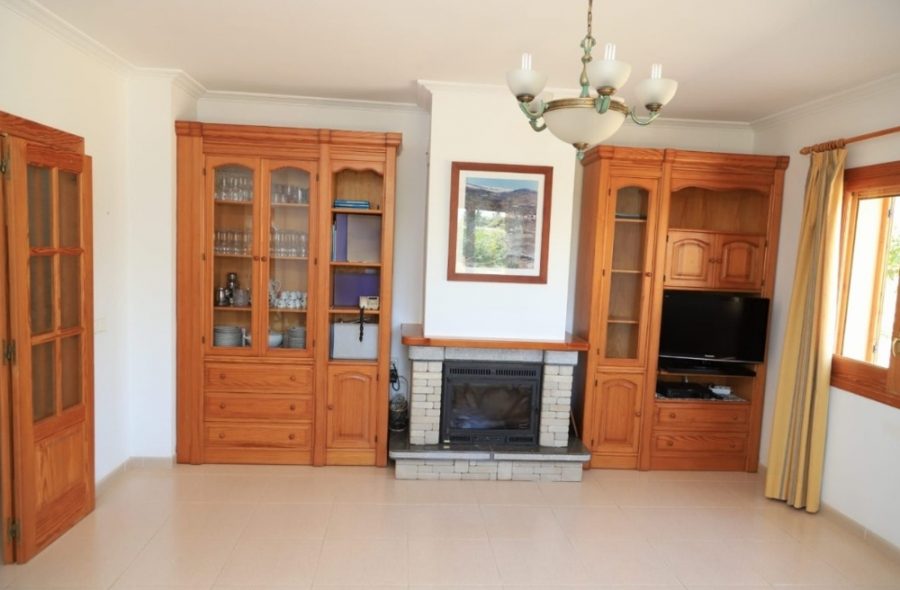 Bild - MALLORCA BROKER – Finca mit Pool und Obstplantage bei Palma zum Kauf