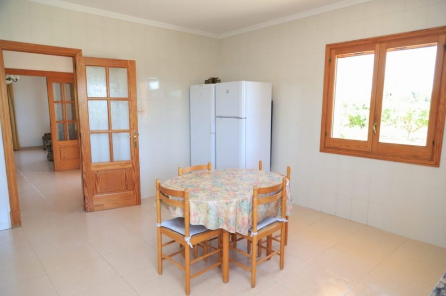 Bild - MALLORCA BROKER – Finca mit Pool und Obstplantage bei Palma zum Kauf