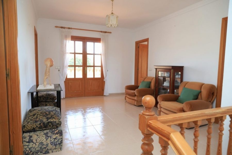 Bild - MALLORCA BROKER – Finca mit Pool und Obstplantage bei Palma zum Kauf