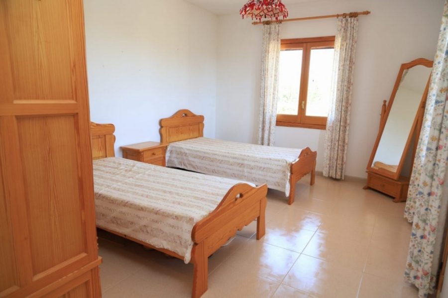 Bild - MALLORCA BROKER – Finca mit Pool und Obstplantage bei Palma zum Kauf