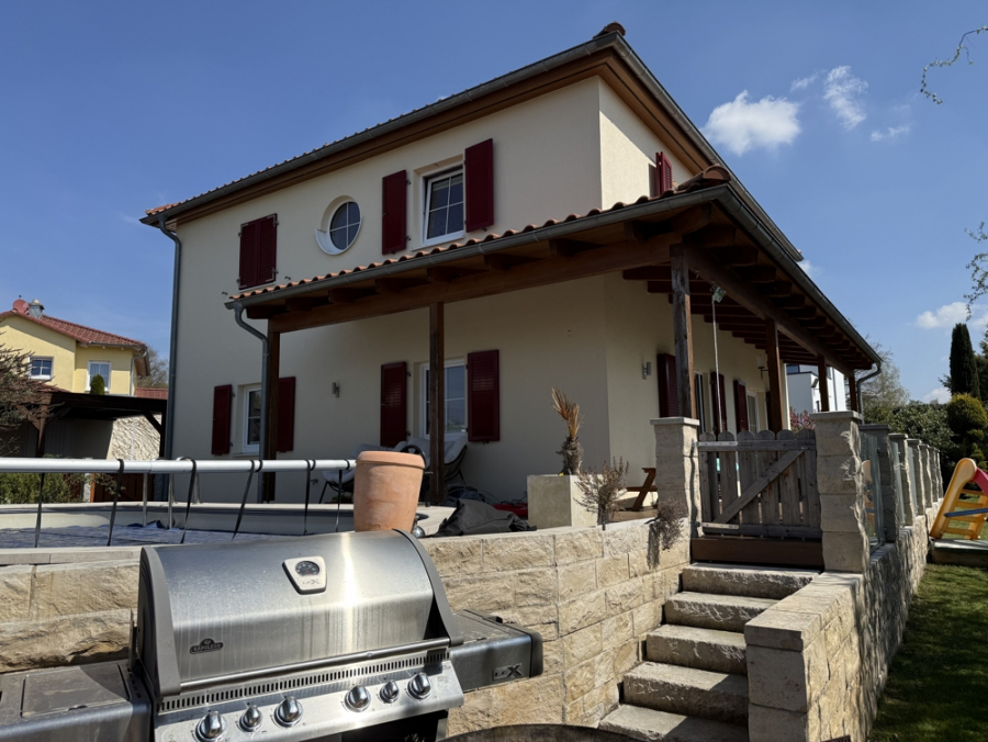 Bild - Luxus EFH mit Pool & XXL-Veranda in ruhiger Lage von Bonstetten