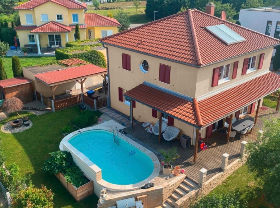 Luxus EFH mit Pool & XXL-Veranda in ruhiger Lage von Bonstetten, 86486 Bonstetten, Einfamilienhaus