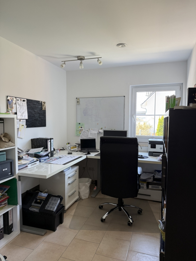 Bild - Luxus EFH mit Pool & XXL-Veranda in ruhiger Lage von Bonstetten