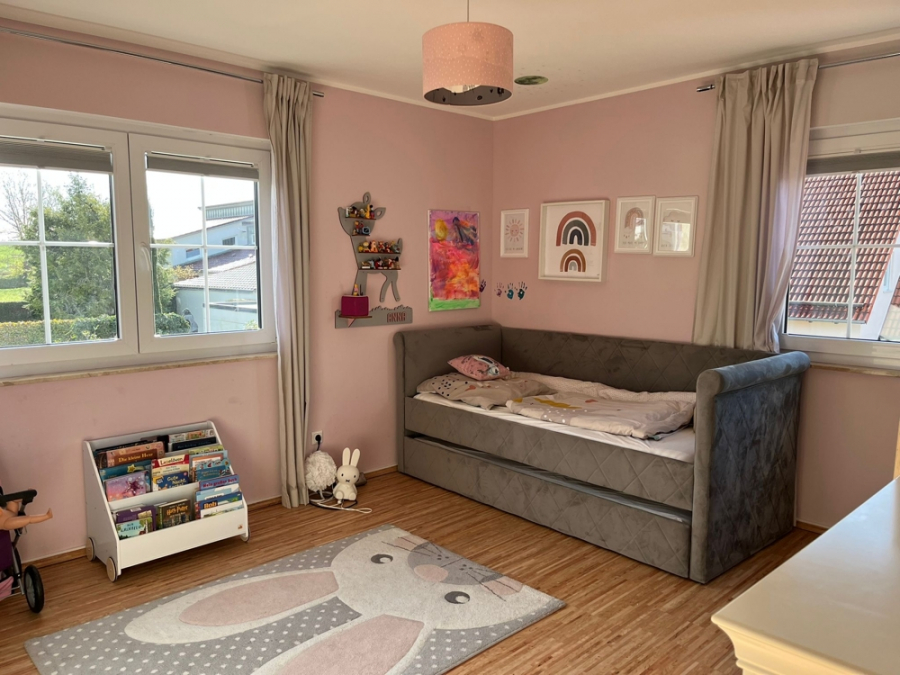 Bild - Luxus EFH mit Pool & XXL-Veranda in ruhiger Lage von Bonstetten