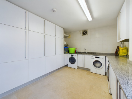 Bild - MALLORCA BROKER – Magischer Ausblick über Palma – Luxusvilla in Palma mit Pool und Dachterrasse