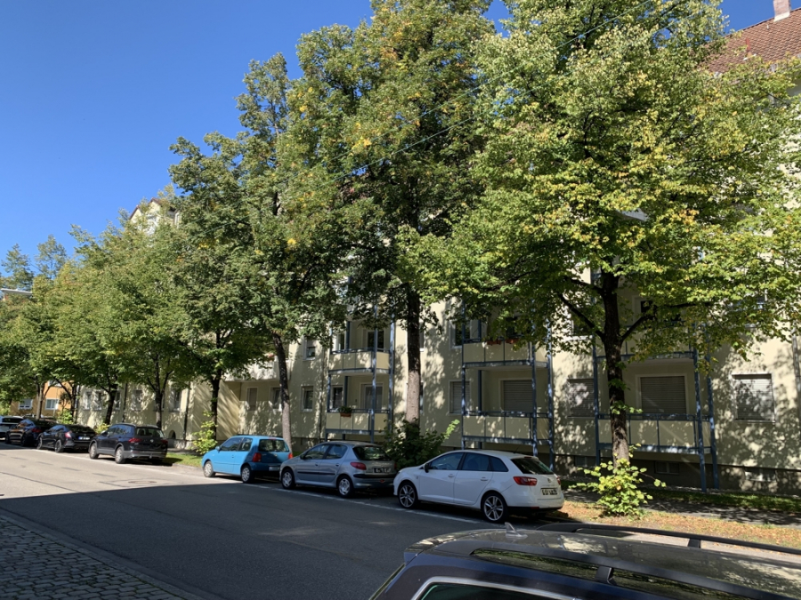 Bild - KNIPFER`S IMMOBILIENSCHÄTZE – Gepflegte 3 ZKB mit Südbalkon in Pasing zum Kauf