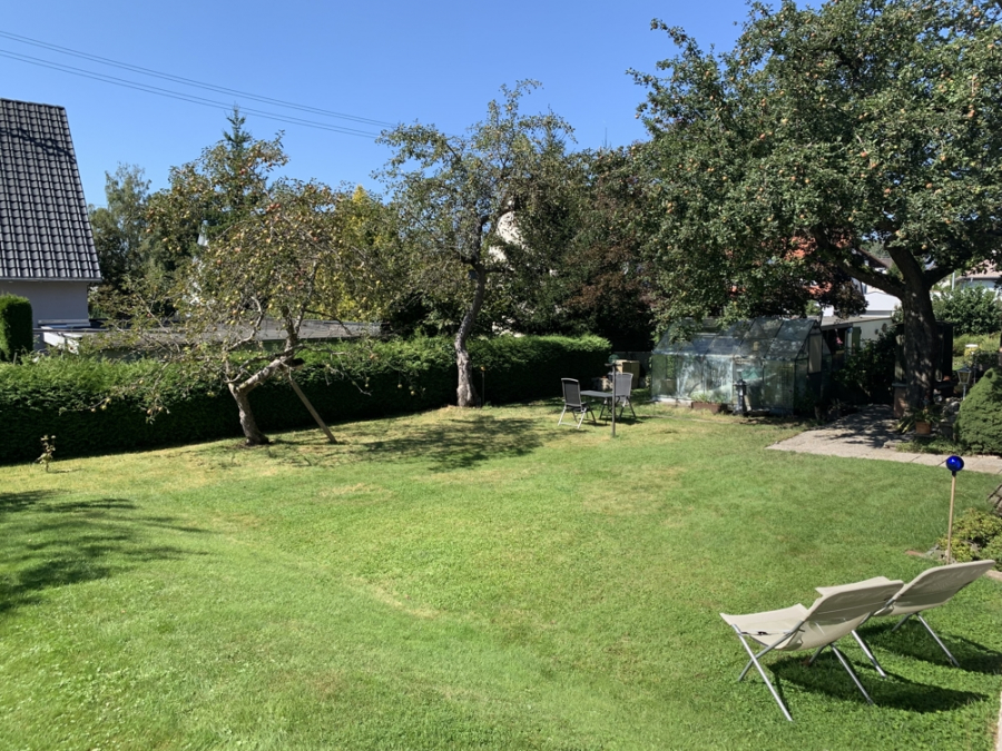 Bild - KNIPFER`S IMMOBILIENSCHÄTZE – TOP Lage – Einfamilienhaus mit Potenzial und tollem Garten in Diedorf