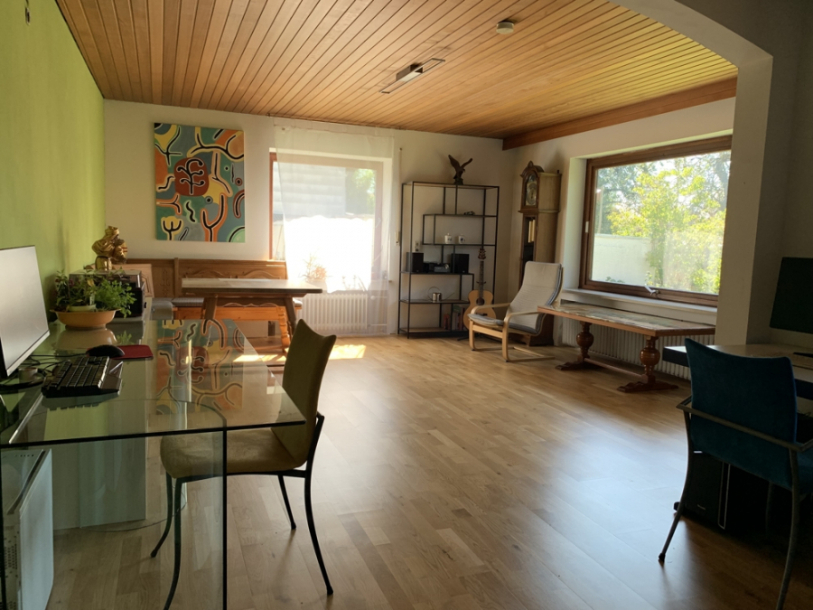 Bild - KNIPFER`S IMMOBILIENSCHÄTZE – TOP Lage – Einfamilienhaus mit Potenzial und tollem Garten in Diedorf