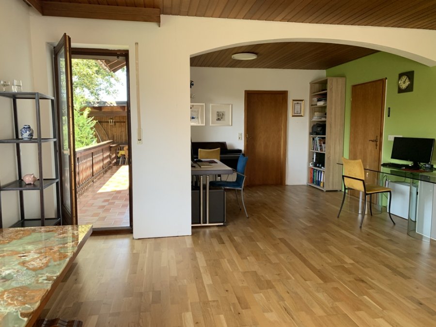 Bild - KNIPFER`S IMMOBILIENSCHÄTZE – TOP Lage – Einfamilienhaus mit Potenzial und tollem Garten in Diedorf