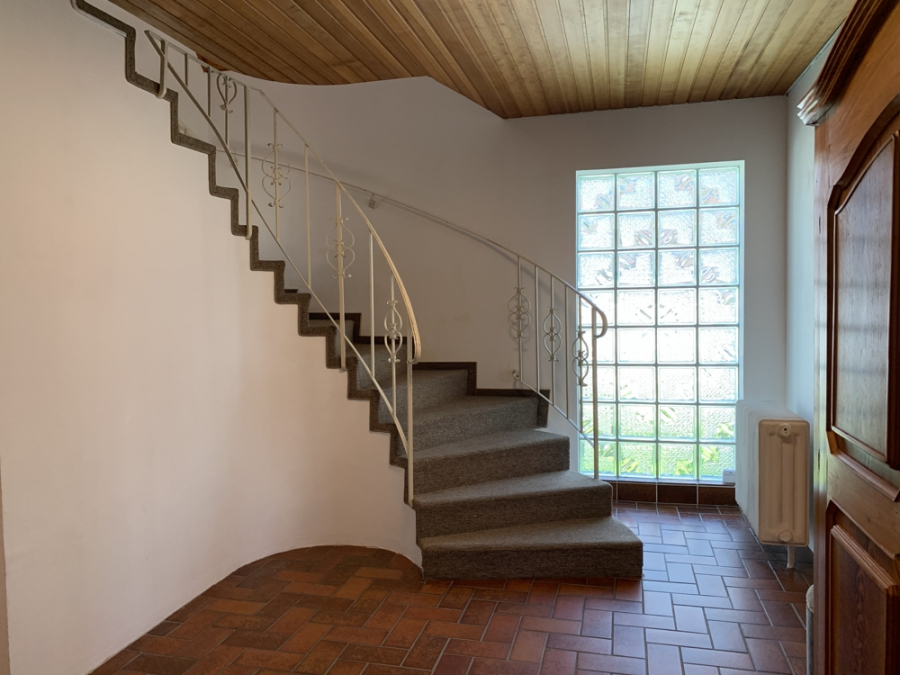 Bild - KNIPFER`S IMMOBILIENSCHÄTZE – TOP Lage – Einfamilienhaus mit Potenzial und tollem Garten in Diedorf