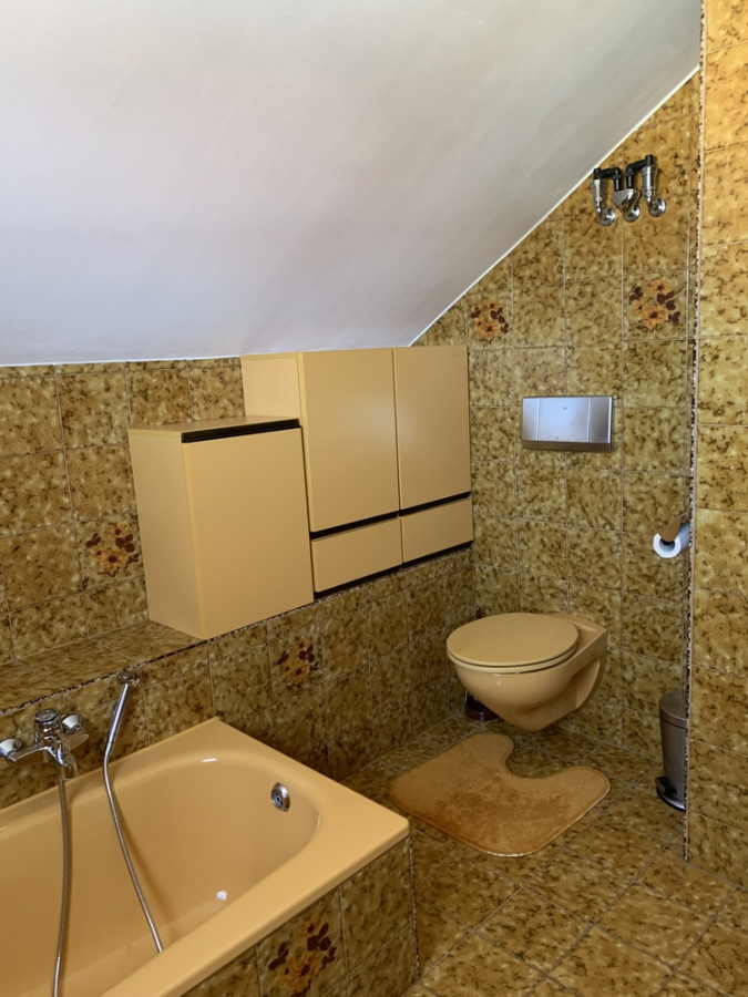 Bild - KNIPFER`S IMMOBILIENSCHÄTZE – TOP Lage – Einfamilienhaus mit Potenzial und tollem Garten in Diedorf