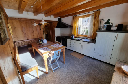 Bild - KNIPFER IMMOBILIEN – Rustikales Chalet im Trentino zum Kauf