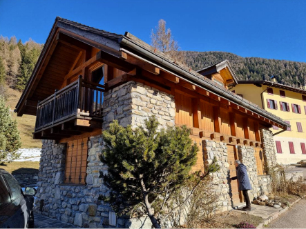 Bild - KNIPFER IMMOBILIEN – Rustikales Chalet im Trentino zum Kauf