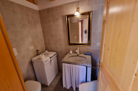 Bild - KNIPFER IMMOBILIEN – Rustikales Chalet im Trentino zum Kauf