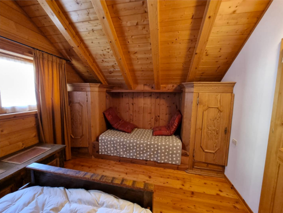 Bild - KNIPFER IMMOBILIEN – Rustikales Chalet im Trentino zum Kauf