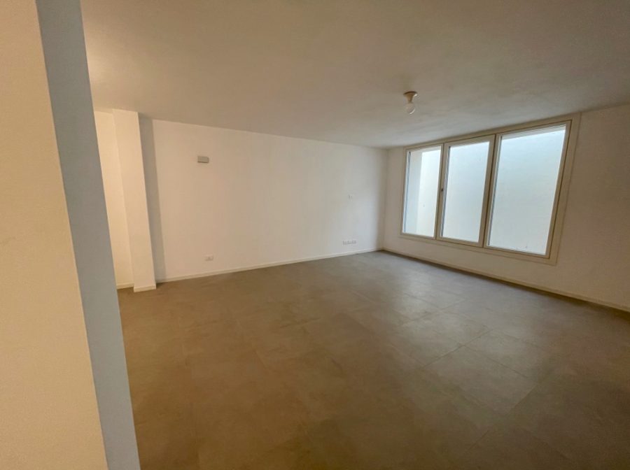 Bild - VILLA IN VERONA ZUM KAUF! Erstbezug auf einem Parkähnlichen Grundstück mit Doppelgarage