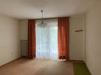 KNIPFER IMMOBILIEN - Großzügiges Zweifamilienhaus mit Ausbaupotenzial in Aindling-Eisingersdorf - Schlafzimmer EG