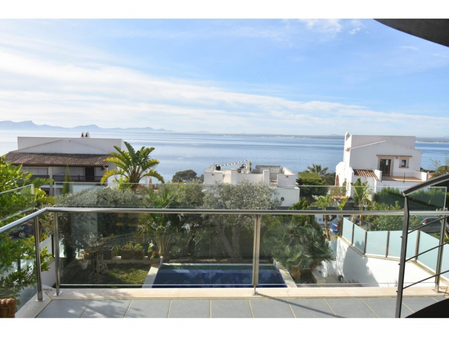Ausblick - MALLORCA BROKER – Luxuriöse DHH mit Infintiy-Pool in Alcanada zum Kauf