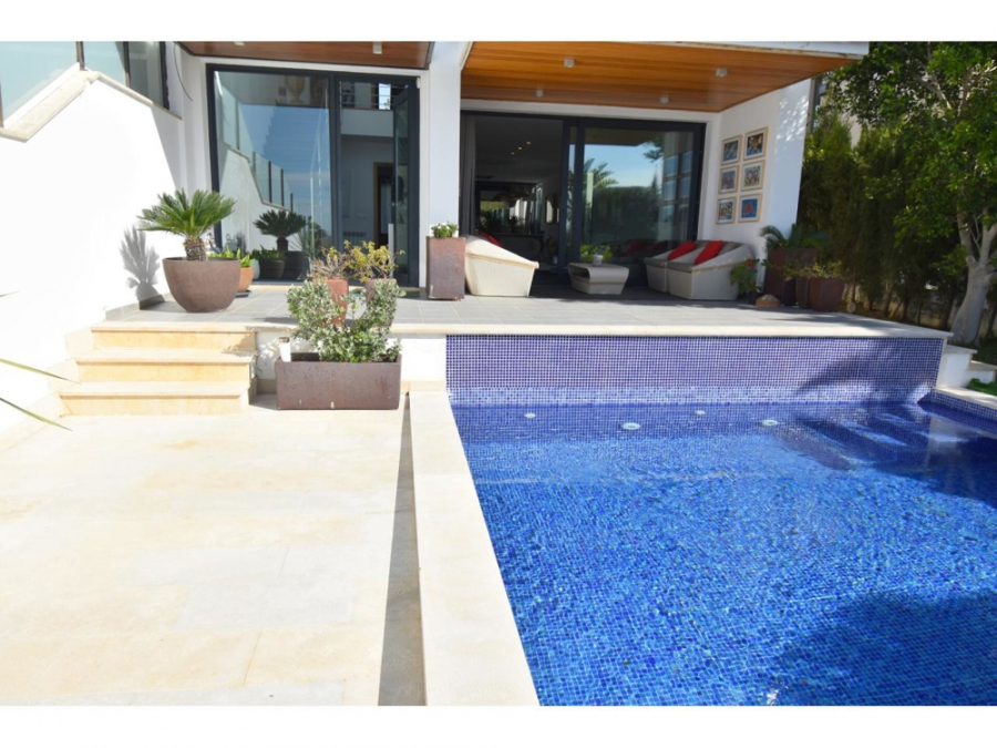 Haus - MALLORCA BROKER – Luxuriöse DHH mit Infintiy-Pool in Alcanada zum Kauf