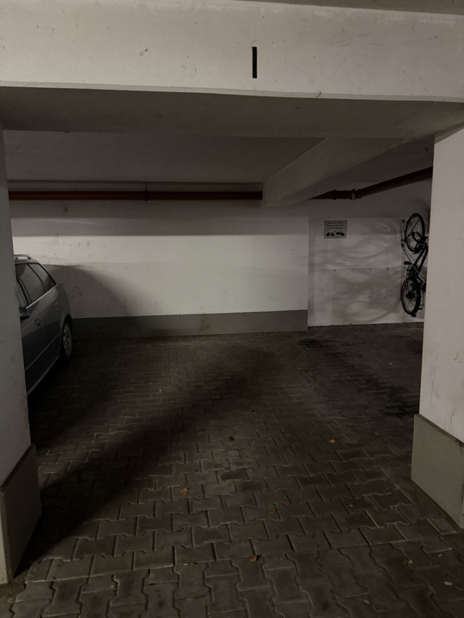 TG-Stellplatz - KNIPFER`S IMMOBILIENSCHÄTZE – Elegante 3 ZKB mit Loggia und TG in der Firnhaberau zum Kauf!