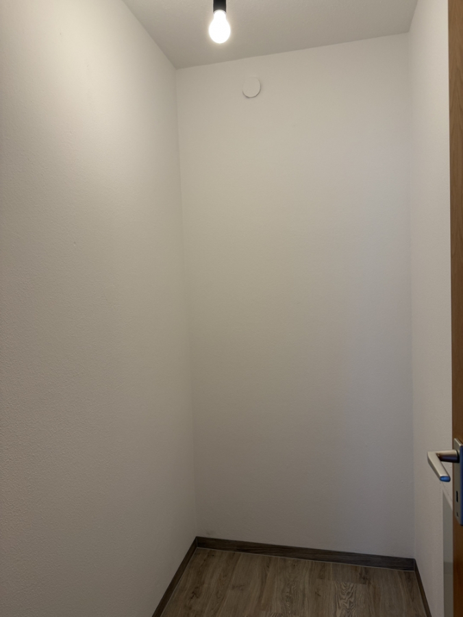 Abstellraum - KNIPFER`S IMMOBILIENSCHÄTZE – Elegante 3 ZKB mit Loggia und TG in der Firnhaberau zum Kauf!