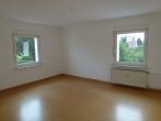 KNIPFER IMMOBILIEN - Dreifamilienhaus mit Potenzial in Regensburg zum Kauf! - Wohnung OG