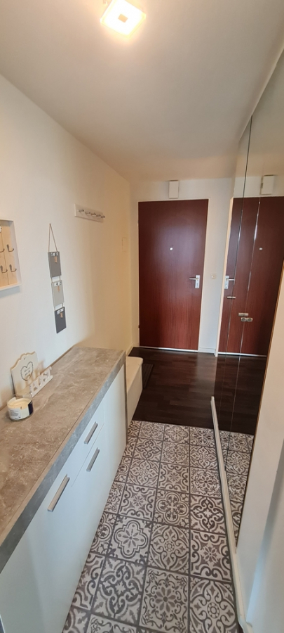 Bild - KNIPFER`S IMMOBILIENSCHÄTZE – HOTELTURM – Elegante 2 Zimmer Wohnung zum Kauf!