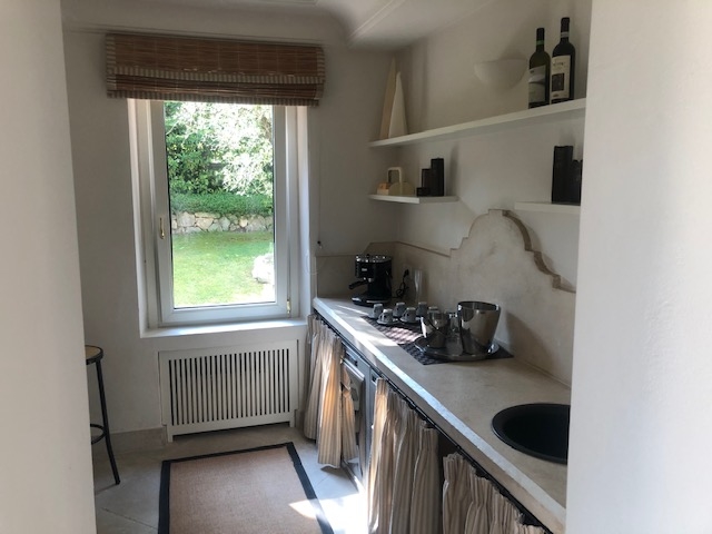 Bild - VILLA MIT POOL UND PANORAMABLICK ÜBER DEN GARDASSE IN TORRI DEL BENACO!