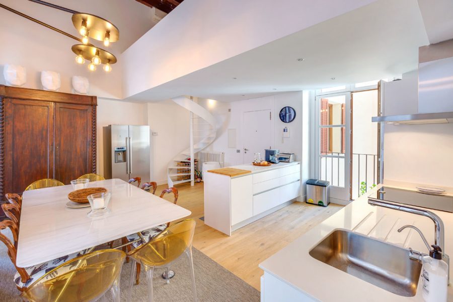 Bild - AUSSERGEWÖHNLICHE DESIGNER-WOHNUNG IN BESTLAGE VON PALMA DE MALLORCA ZUM KAUF